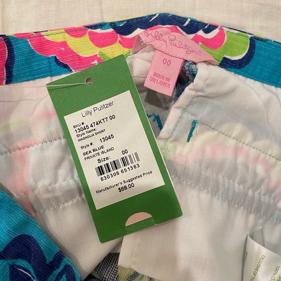Lilly Pulitzer Magnolia Short Private Island - Picture 3 of 3